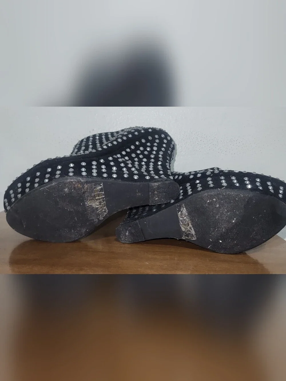 STUDDED PLATFORM DRESS SHOES (Size 8)